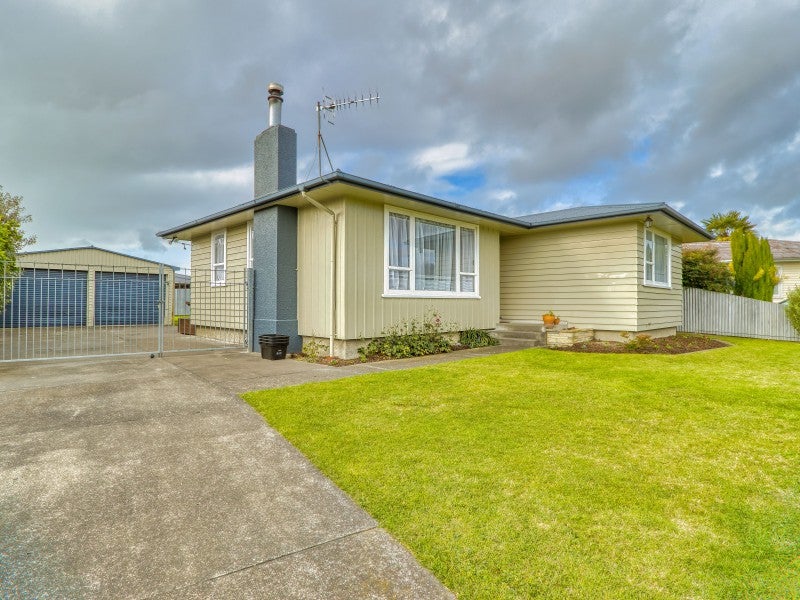 6 Biggs Crescent, Pirimai, Napier - Carousel 1