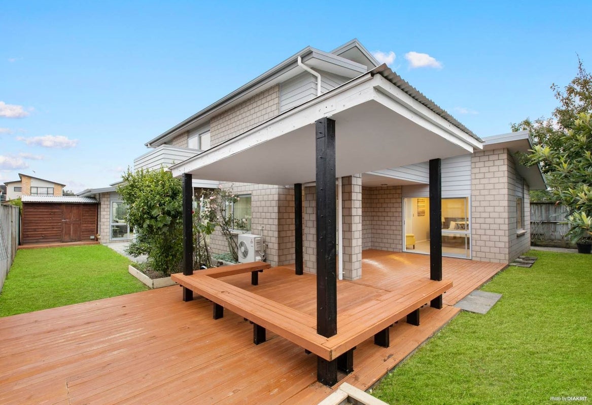 10 Coolaghy Drive, Flat Bush, Auckland - Carousel 2