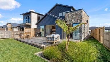 37 Tangaroa Place, Poike, Tauranga - Carousel 1