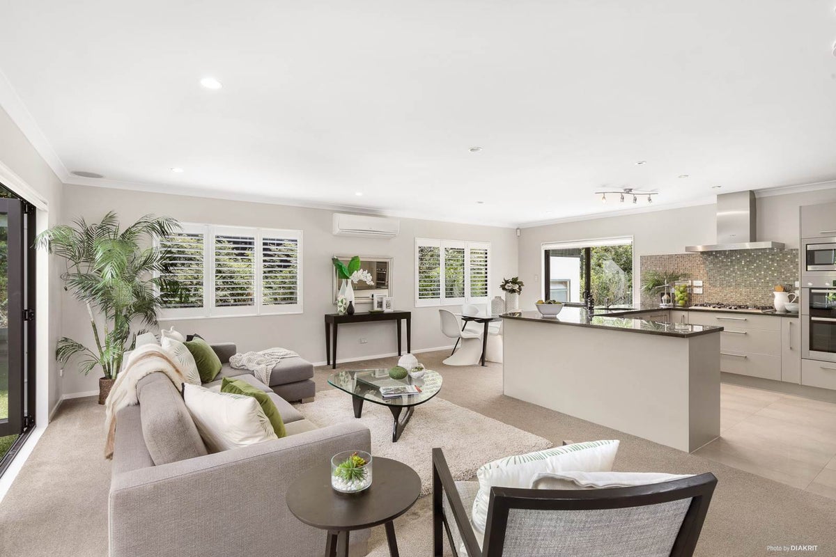94 Esperance Road, Glendowie, Auckland - Carousel 1