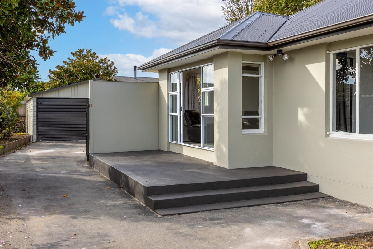 75 Cuffs Road, Wainoni, Christchurch - Carousel 2