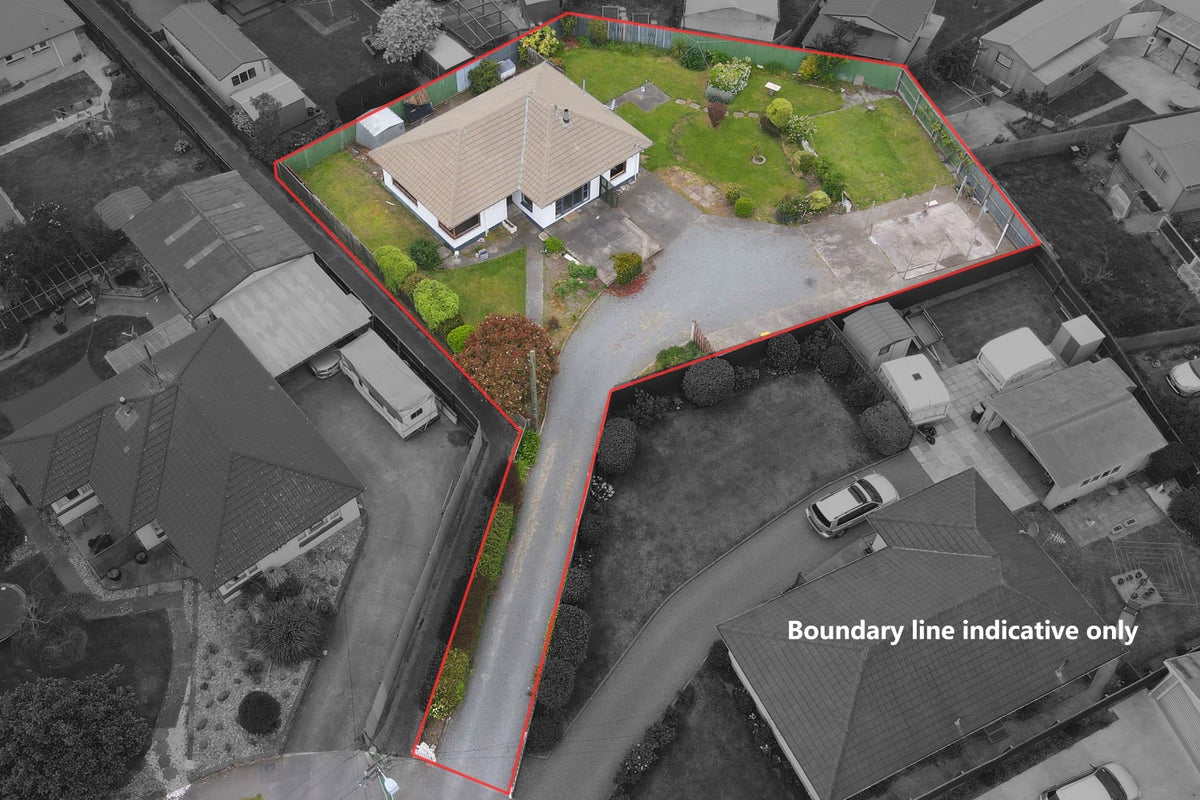 17 Quebec Place, Wainoni, Christchurch - Carousel 1