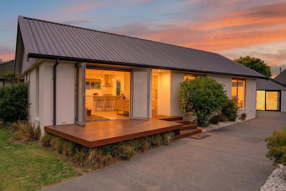 6 Clarevale Street, Burwood, Christchurch - Carousel 1