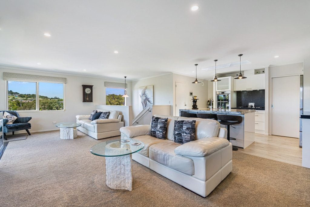 7B Melia Place, Stanmore Bay, Whangaparaoa - Carousel 2