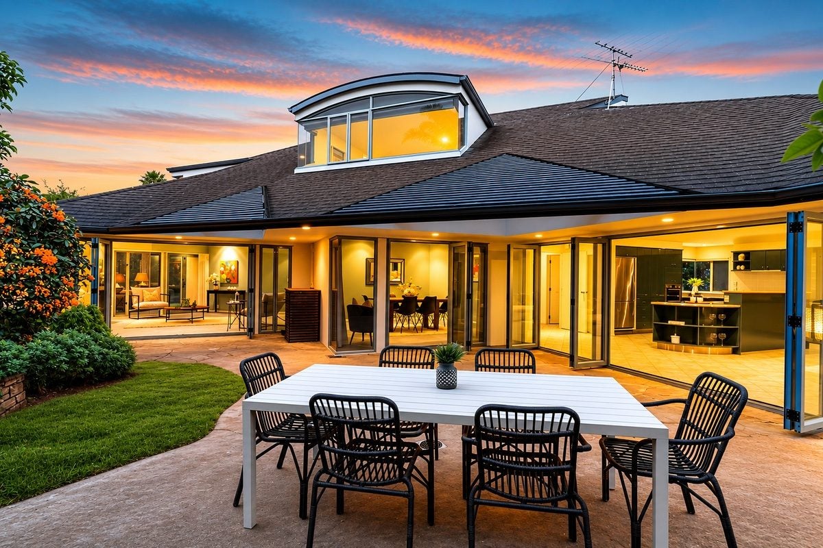 4A View Road, Campbells Bay, Auckland - Carousel 1