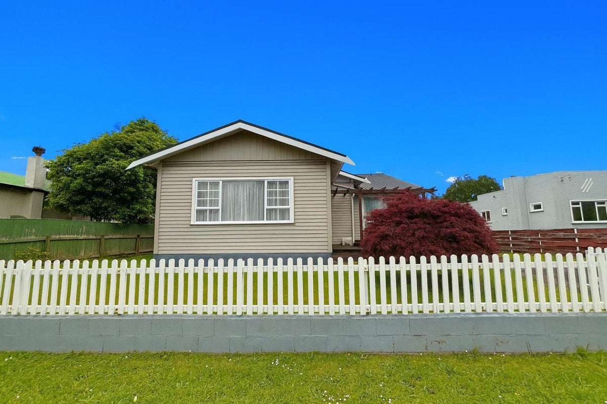 36 Stewart Street, Aramoho, Whanganui - Carousel 1