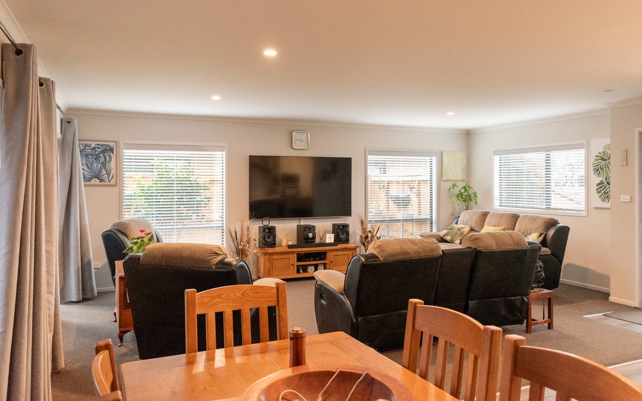 130 Penetaka Heights, Pyes Pa, Tauranga - Carousel 2