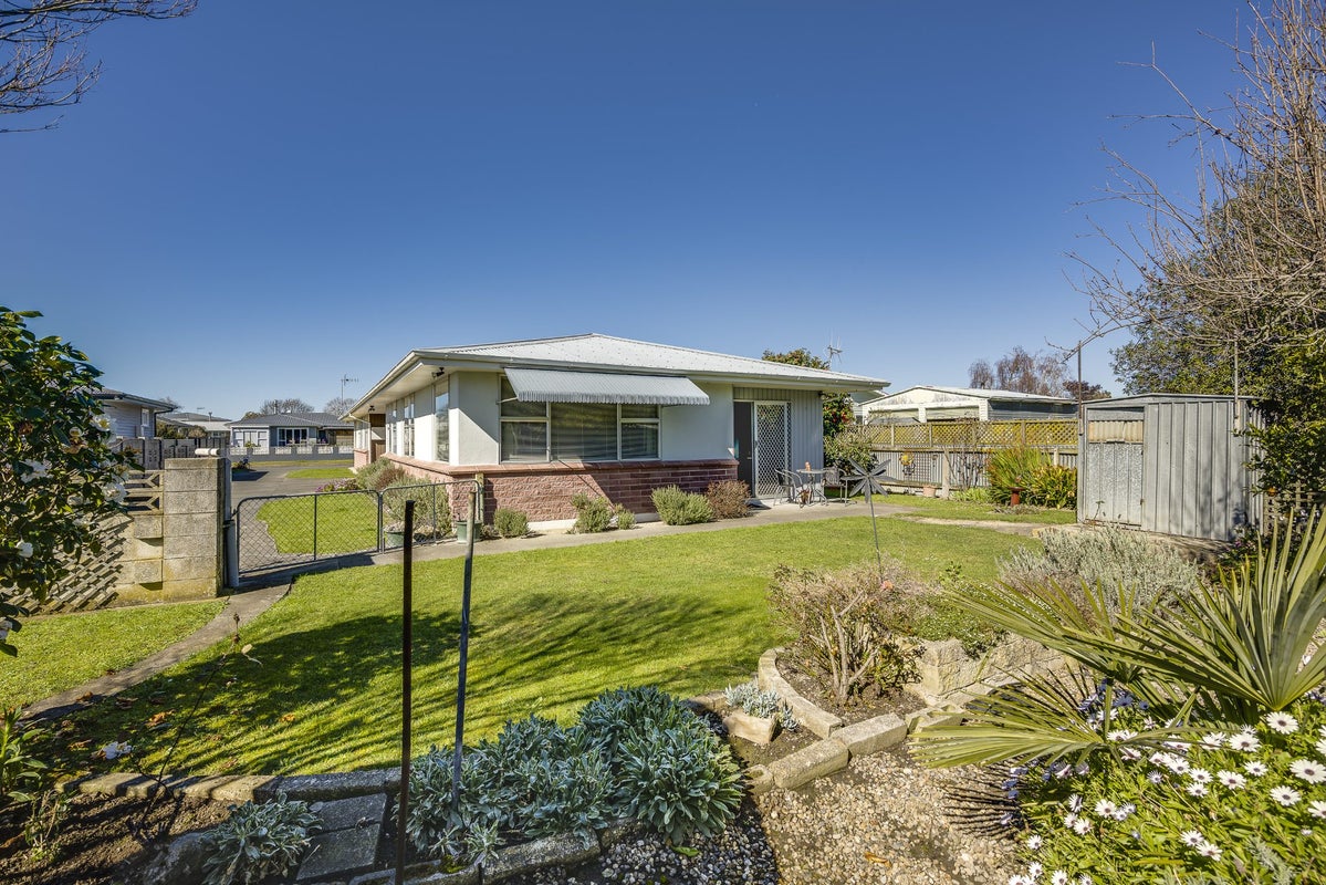 2/80 Clarence Cox Crescent, Pirimai, Napier, Hawke's Bay - Carousel 1