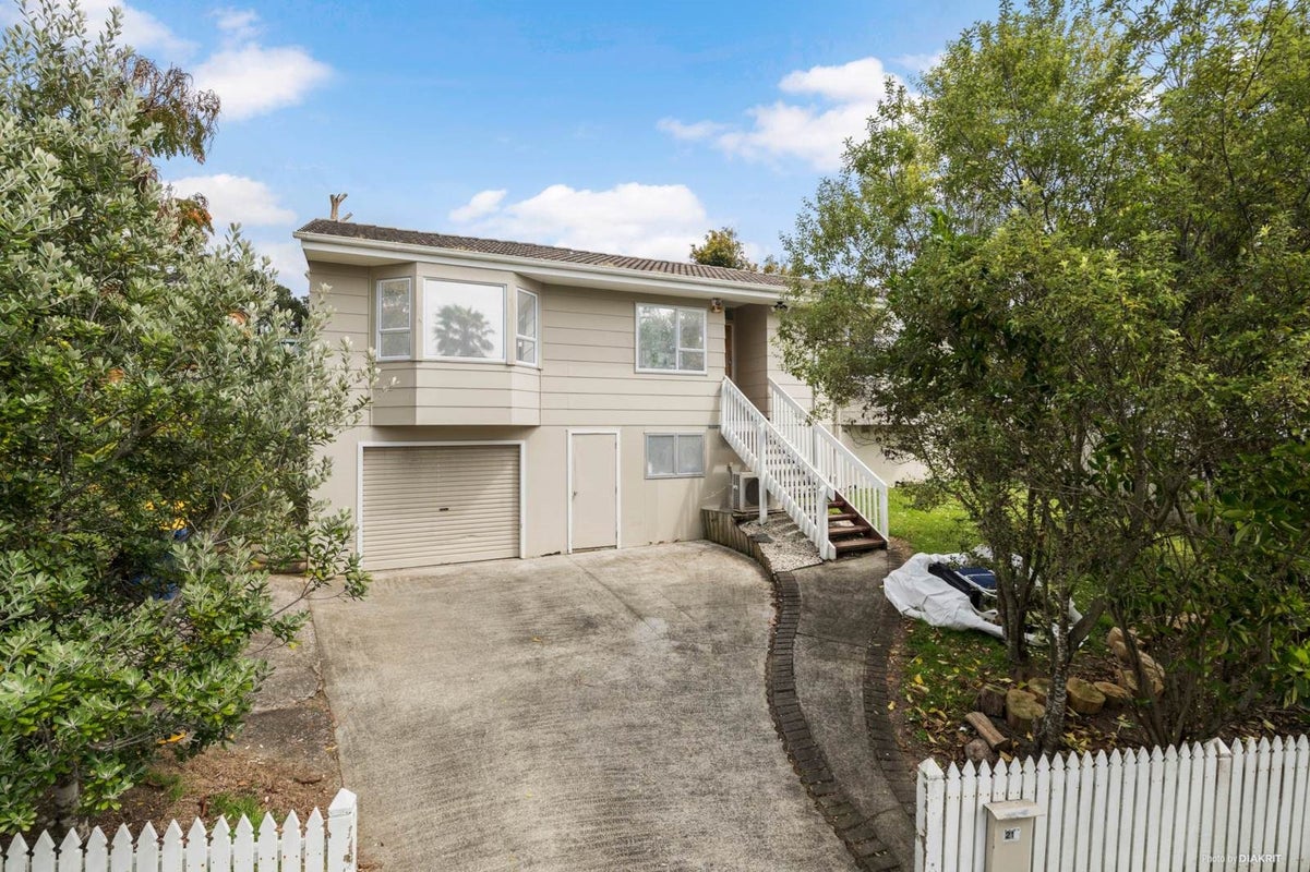 21 Caribbean Drive, Unsworth Heights, Auckland - Carousel 1