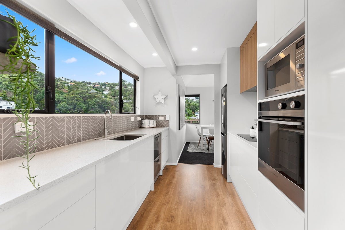 48 Tio Tio Road, Miramar, Wellington - Carousel 2