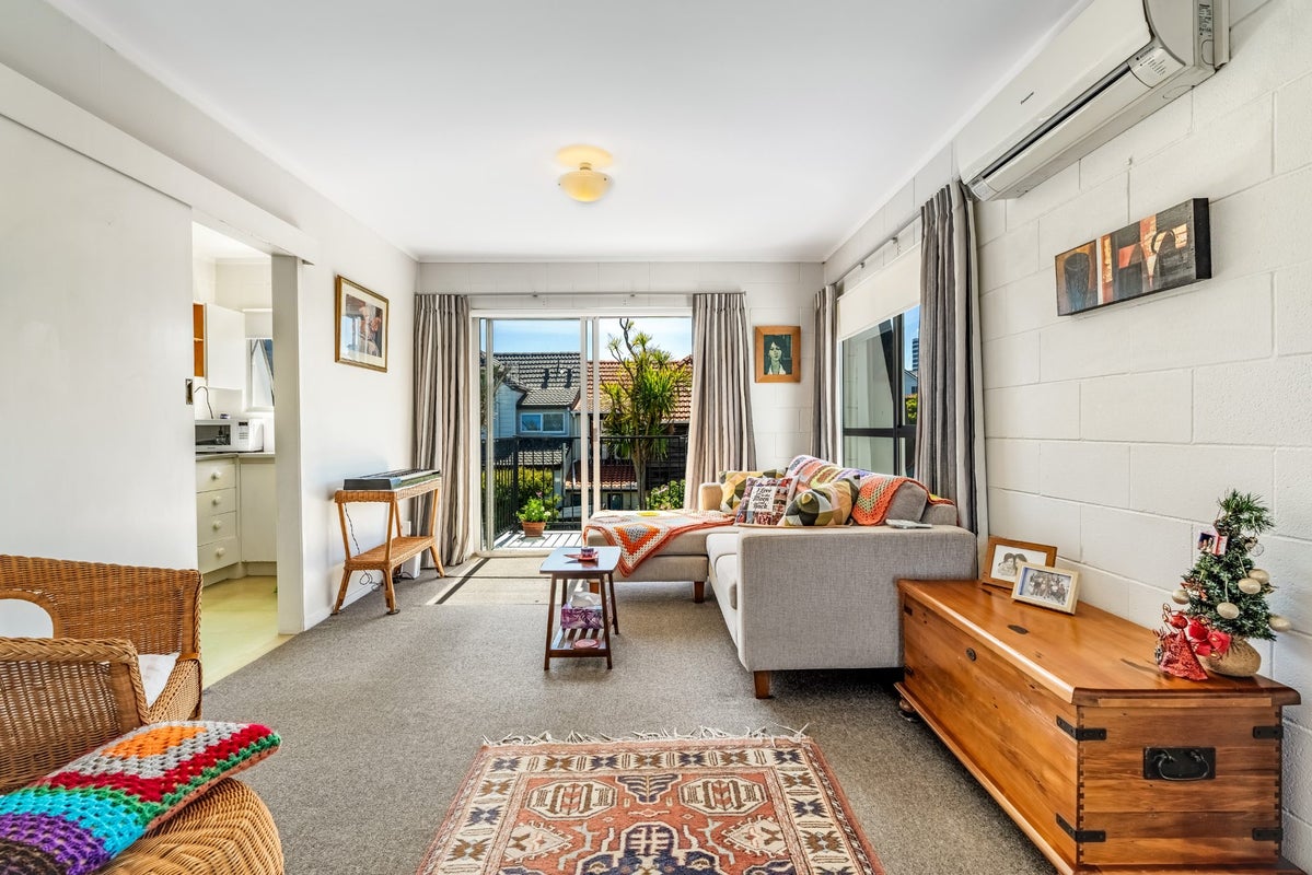 11/24A Hamilton Road, Herne Bay, Auckland - Carousel 2