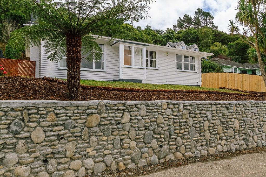 192 George Street, Stokes Valley, Lower Hutt - Carousel 15