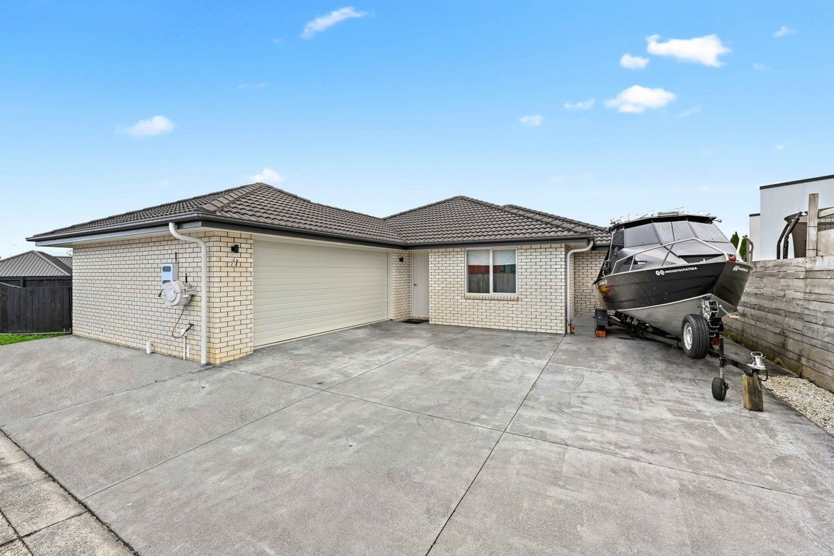 11 Kentwood Place, Flagstaff, Hamilton - Carousel 2