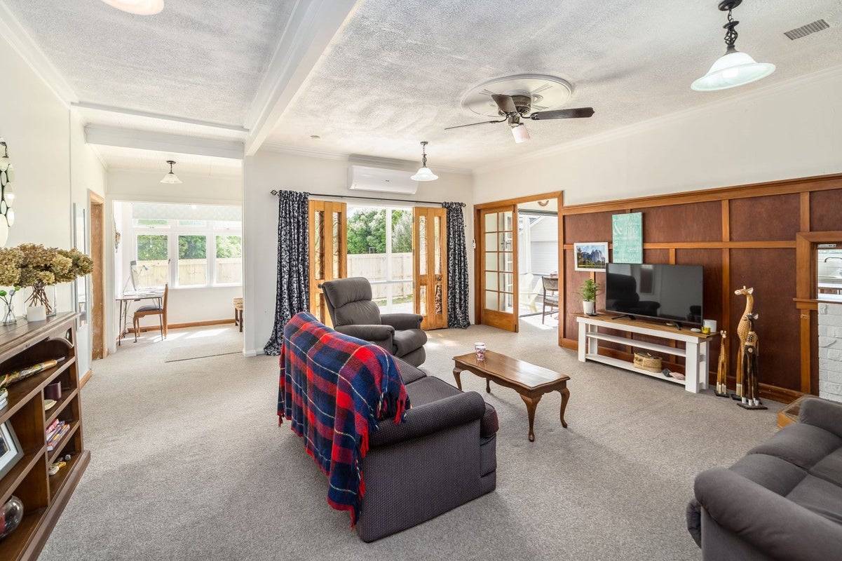 1 Anderson Street, Eketahuna - Carousel 2