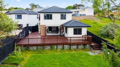 13A Tahi Terrace, Glen Eden, Auckland - Carousel 1