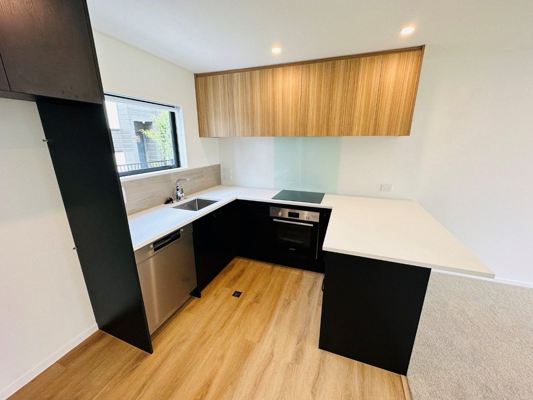 14/15 Bunyan Street, Waltham, Christchurch - Carousel 2
