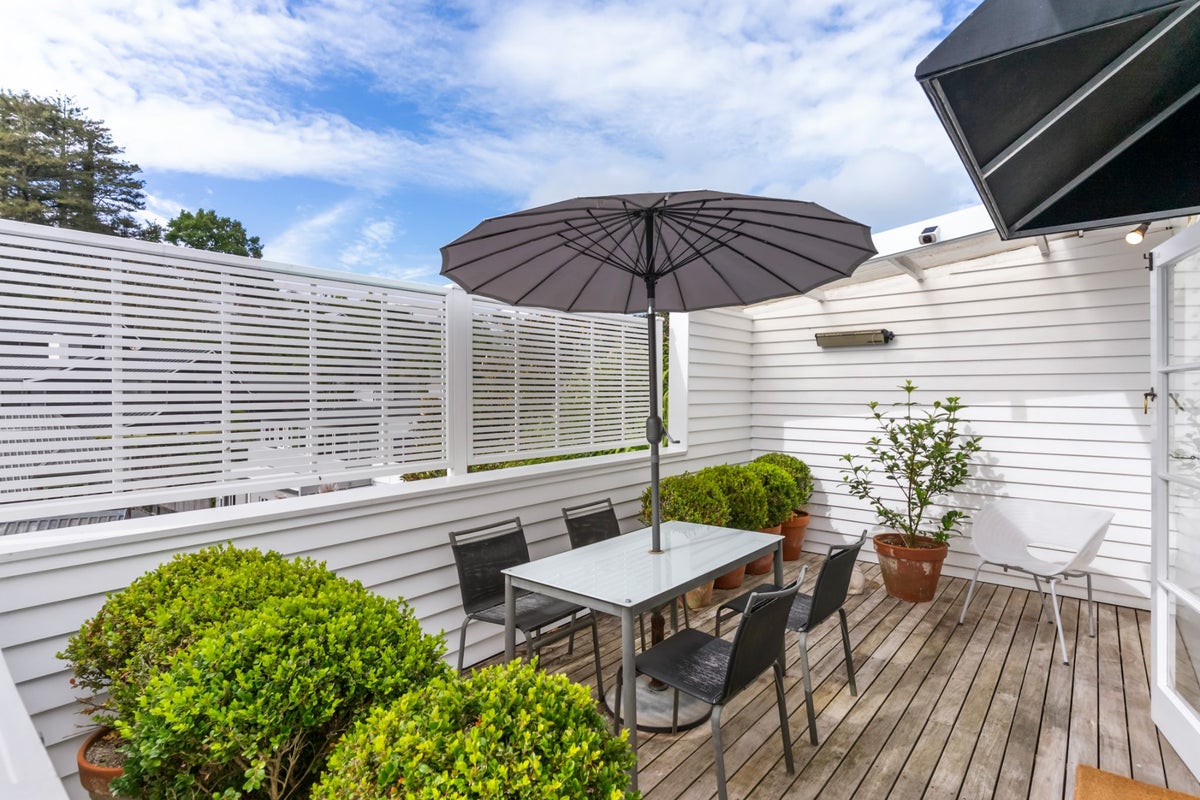 139 Bassett Road, Remuera, Auckland - Carousel 2