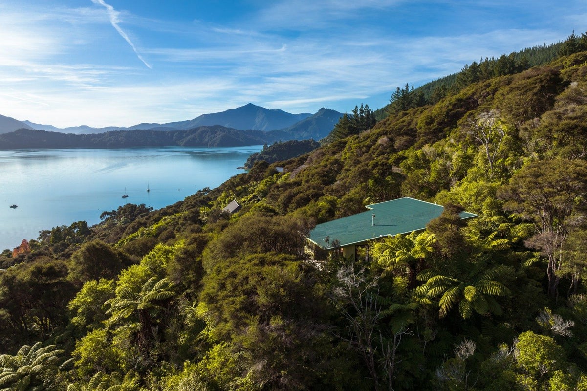 461 Kenepuru Road, Moetapu Bay, Linkwater - Carousel 2