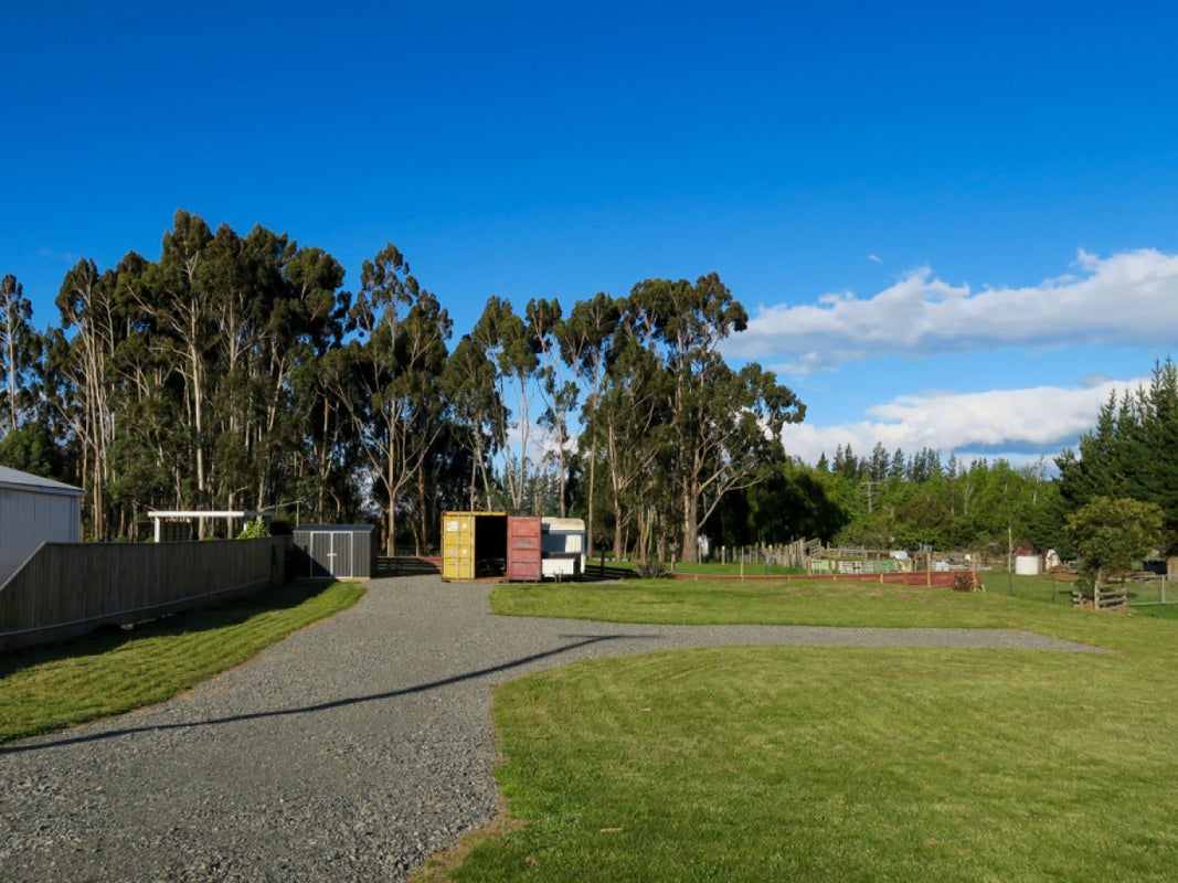 16 Morse ST, Wairau Valley, MARLBOROUGH - Carousel 2