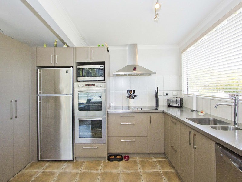 14 Isabel Grove, Wainuiomata, Lower Hutt - Carousel 2