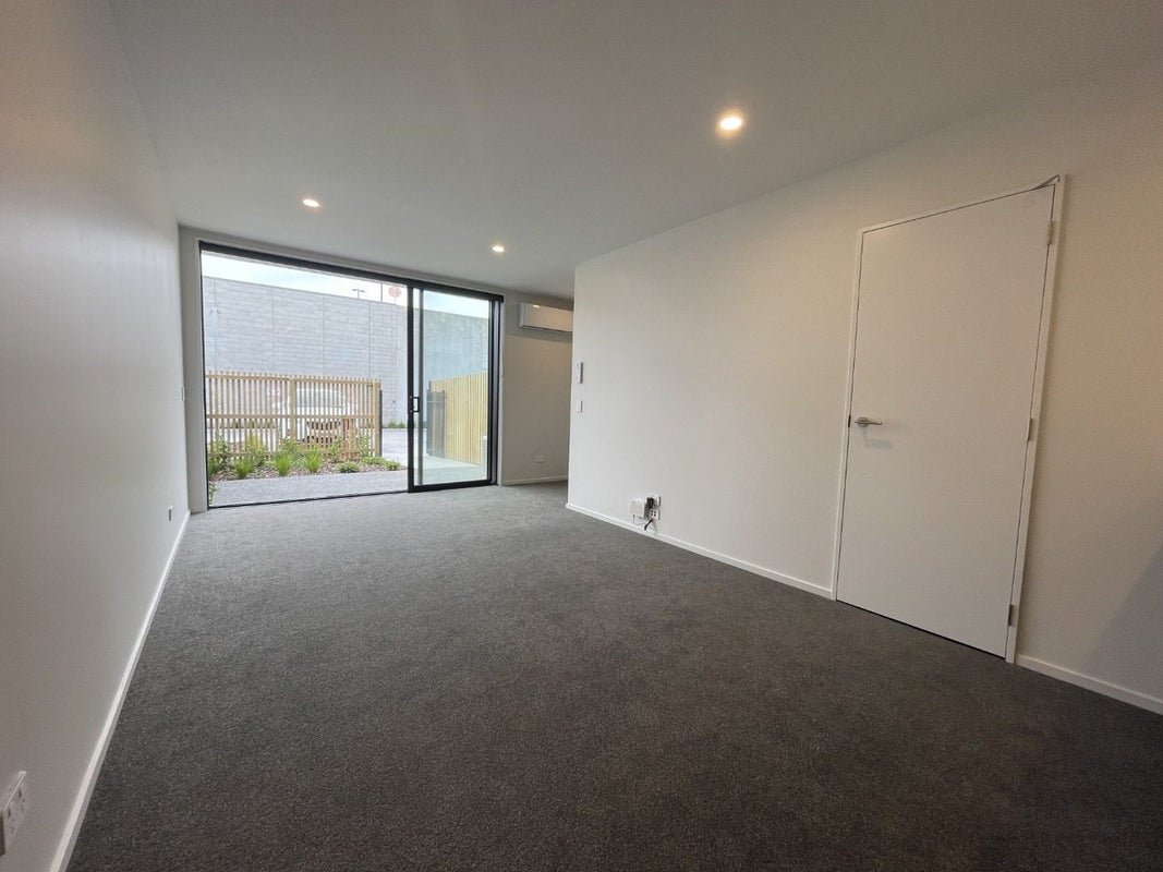 2/321 Lincoln Road, Addington, Christchurch - Carousel 2
