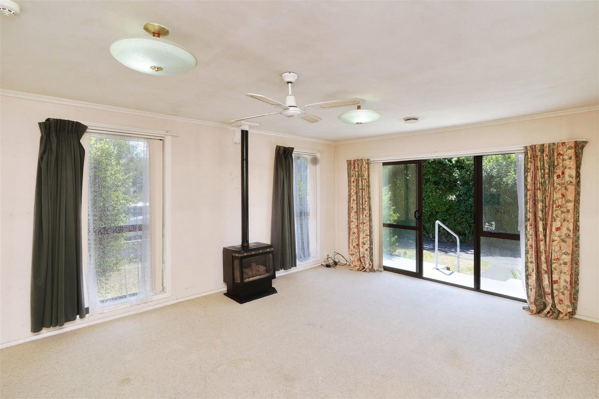 1/7 Neill Street, Hornby, Christchurch - Carousel 2