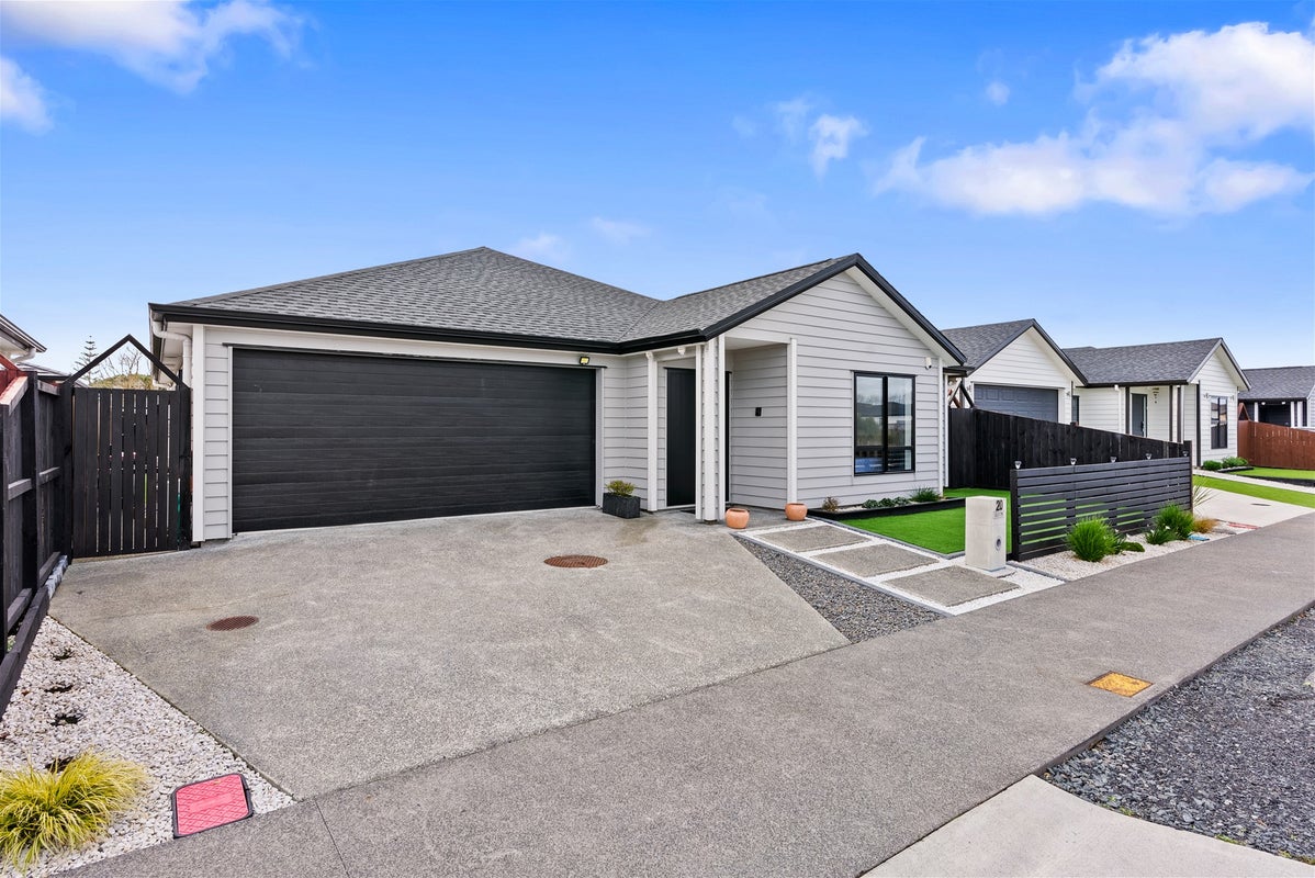 20 Softwood Avenue, Takanini, Auckland - Carousel 2