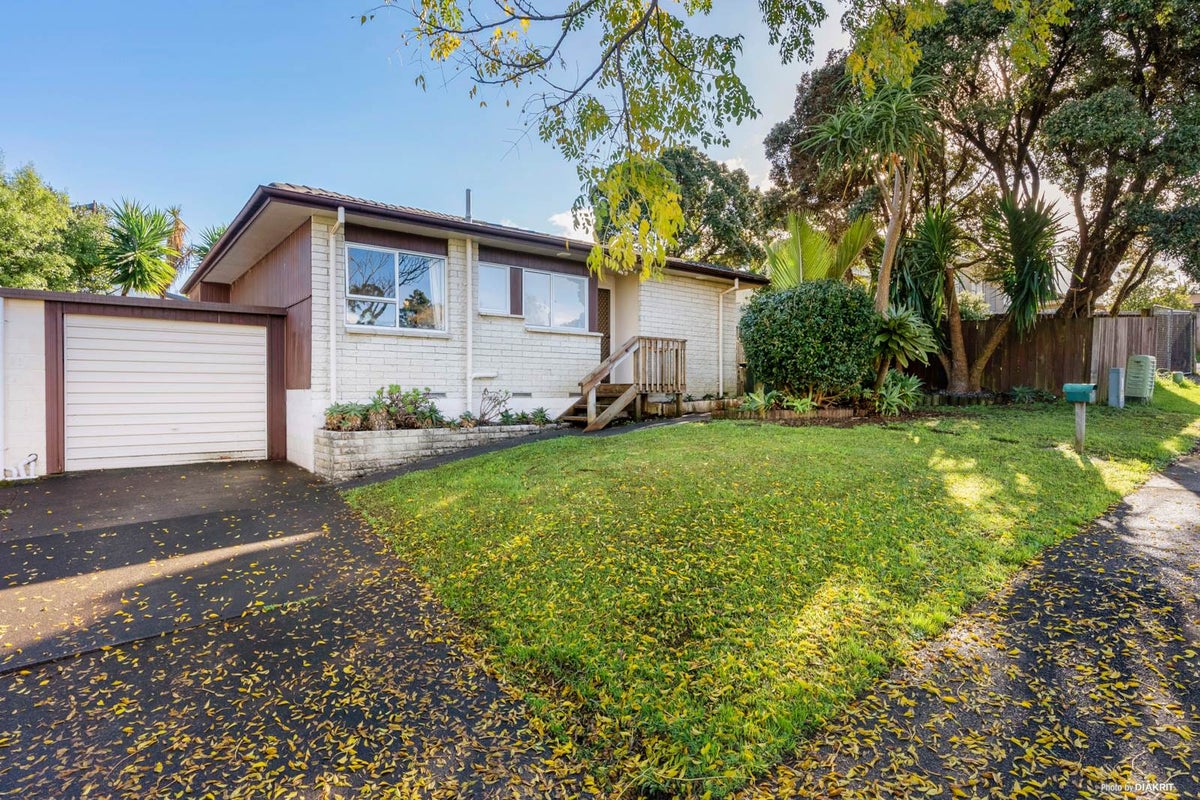 2/3 Birman Close, Half Moon Bay, Auckland - Carousel 1