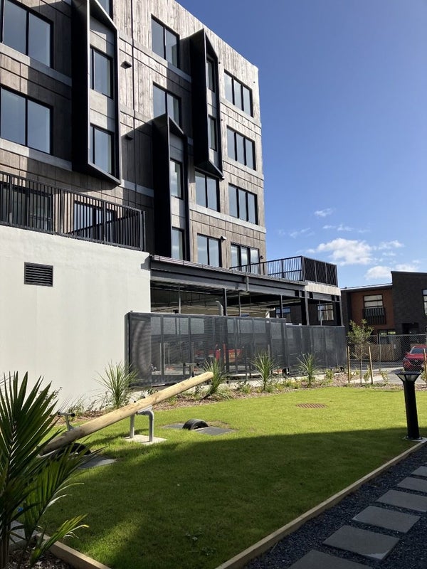 104/3 Rauemi Way, Te Atatu South, Auckland - Carousel 1