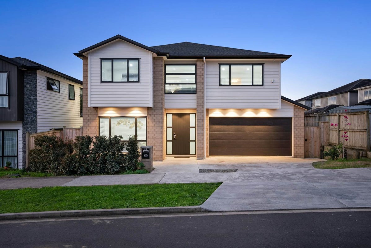 29 Beltany Drive, Flat Bush, Auckland - Carousel 1