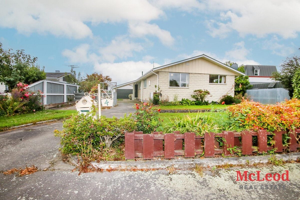 4 McElrea Place, Allenton, Ashburton - Carousel 1
