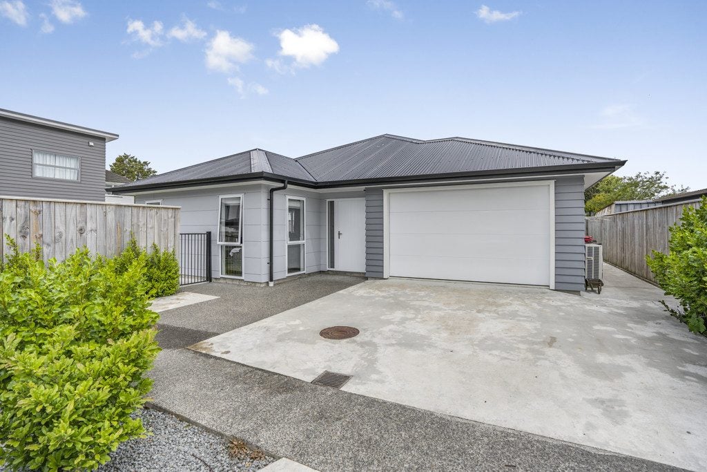 21A Rimutaka Street, Trentham, Upper Hutt - Carousel 1