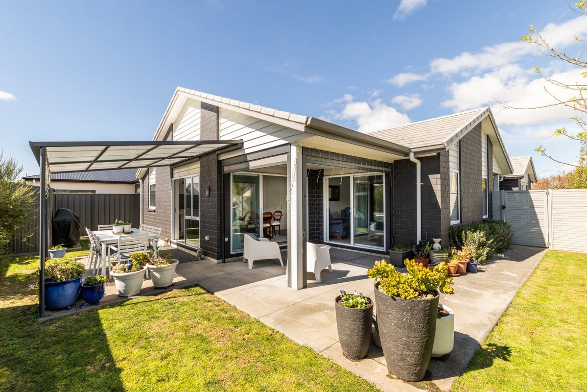 10A West Place, Greenmeadows, Napier, Hawke's Bay - Carousel 1
