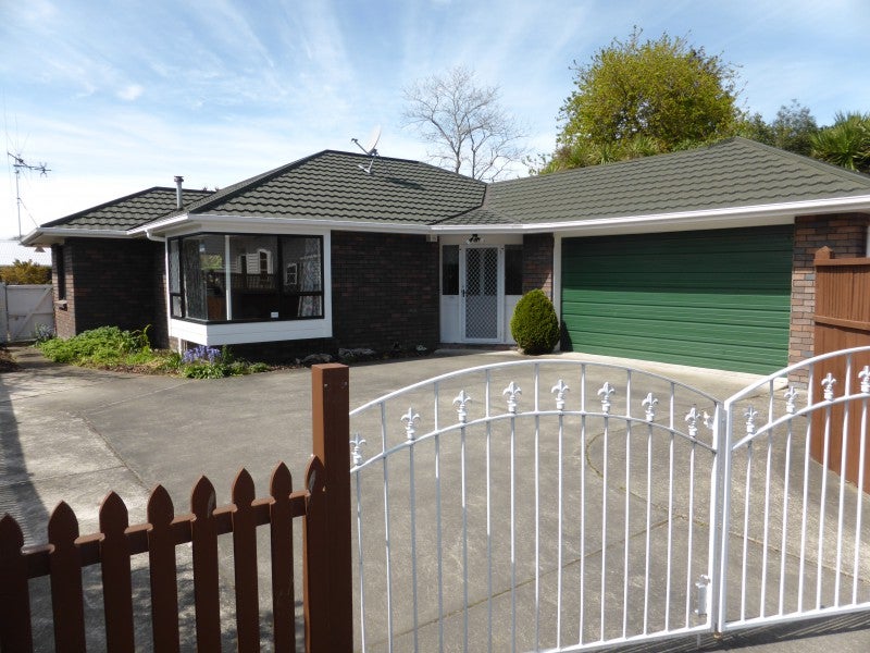 41 Brightwater Terrace, Terrace End, Palmerston North - Carousel 1