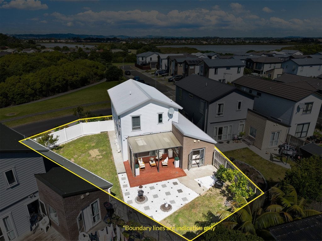 30 Ipukarea Street, Weymouth, Auckland - Carousel 26