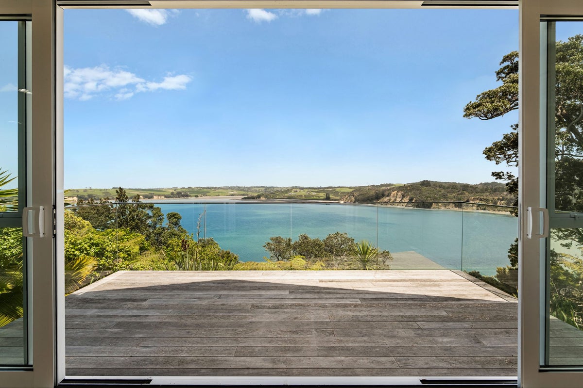 46 Kestrel Heights, Arkles Bay, Whangaparaoa - Carousel 2