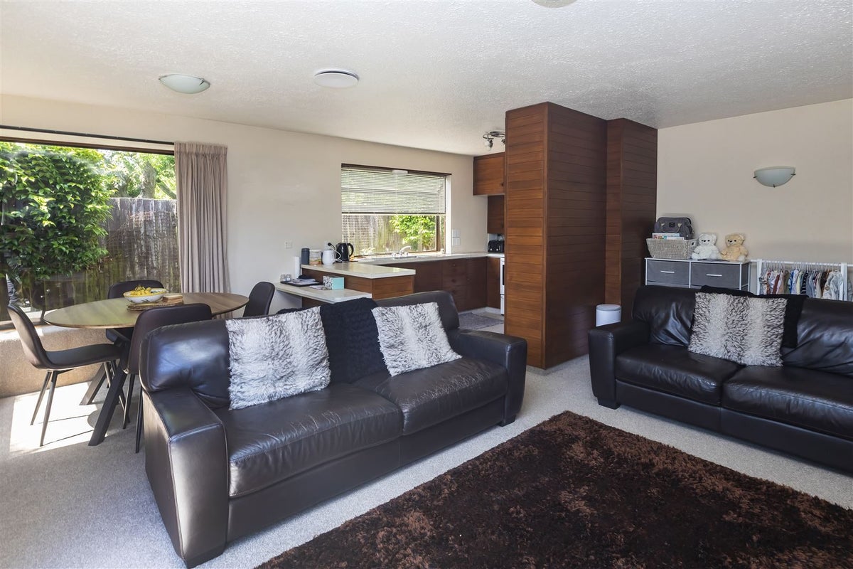 6 Anstorer Street, Bryndwr, Christchurch - Carousel 2