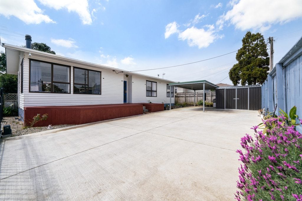 9 GARELJA RD, Henderson, Auckland - Carousel 2