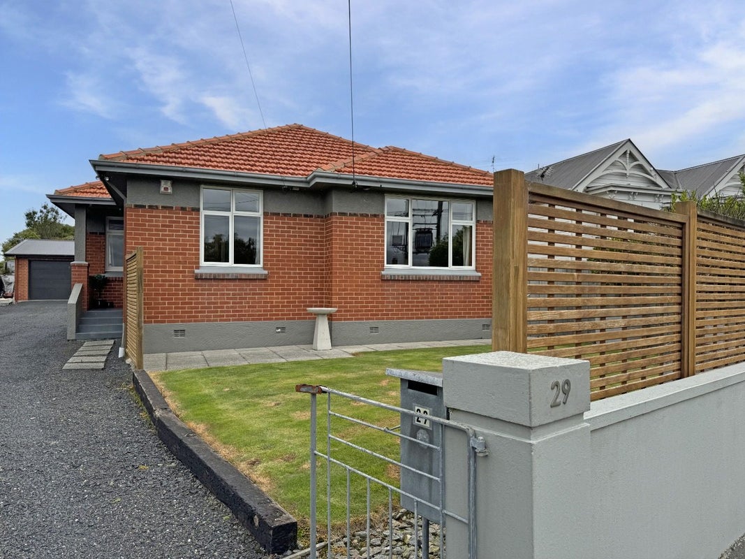 29 Mornington Road, Balaclava, Dunedin - Carousel 1