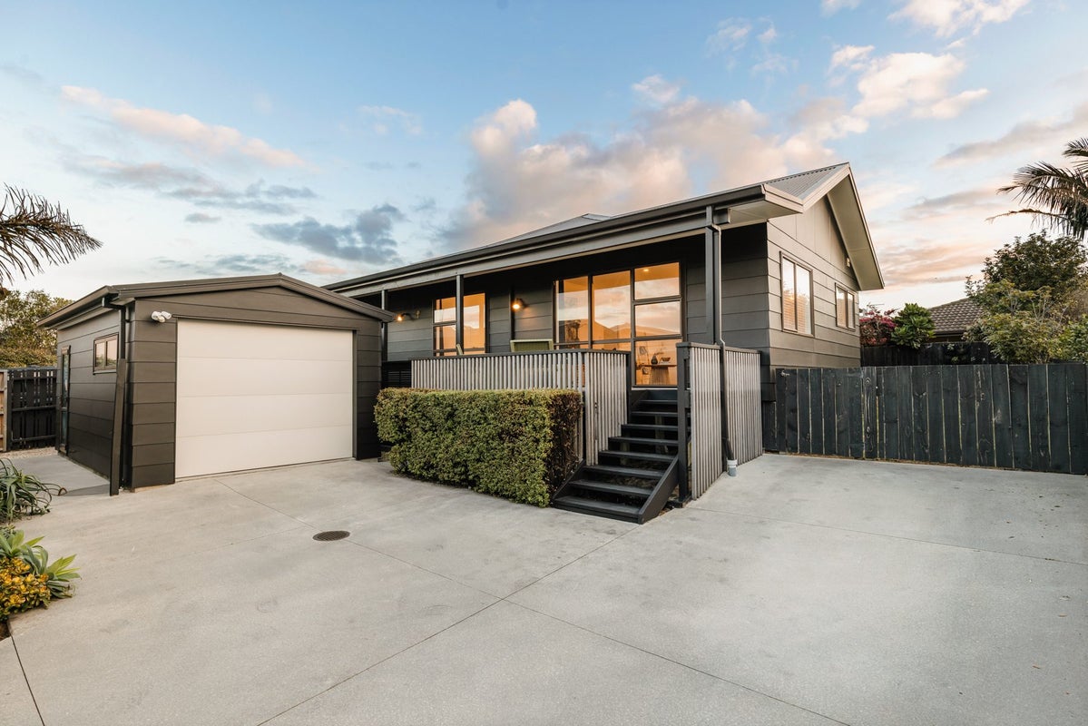160 VALLEY ROAD, Mount Maunganui, Tauranga - Carousel 1