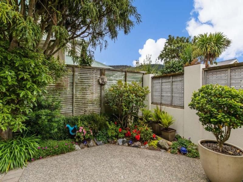 53A Oxford Street, Tawa, Wellington - Carousel 16