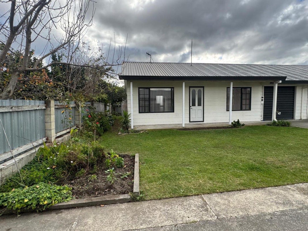 2/806 Gordon Road, Raureka, Hastings - Carousel 15