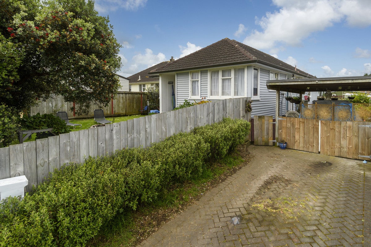 15A Oxford Street, Parkvale, Tauranga - Carousel 1