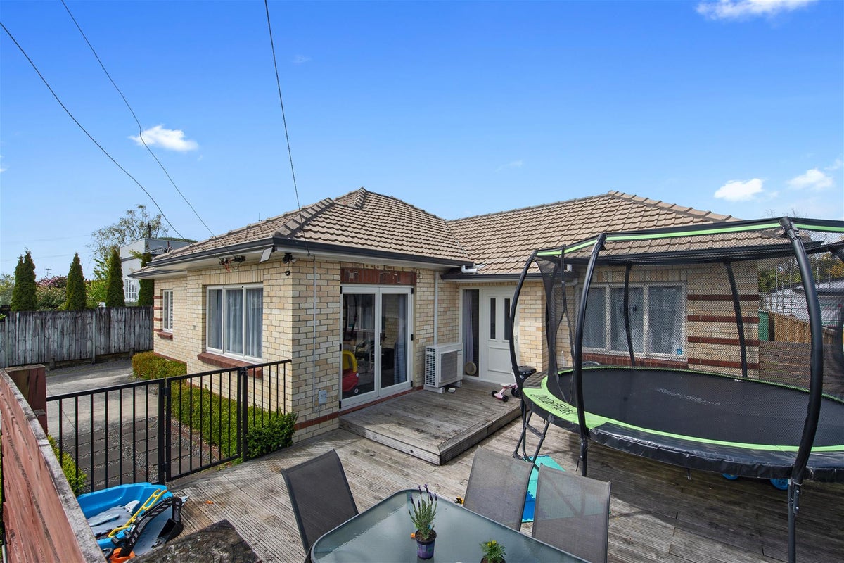 111 Maeroa Road, Maeroa, Hamilton - Carousel 6