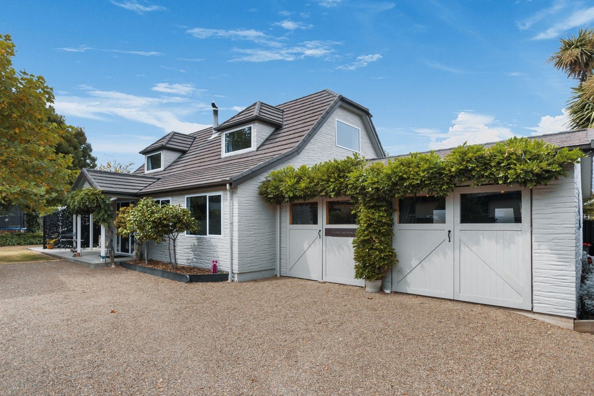 84 Sunderland Street, Clyde, Clyde - Carousel 1
