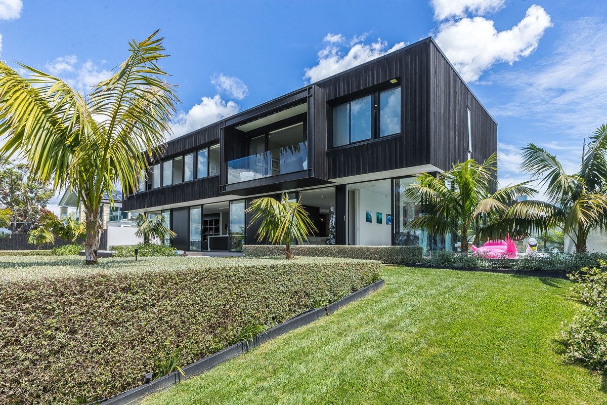 36 Oceania Place, Mellons Bay, Auckland - Carousel 2