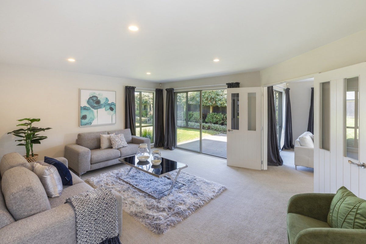 21 Six Silvers Avenue, Halswell, Christchurch - Carousel 1