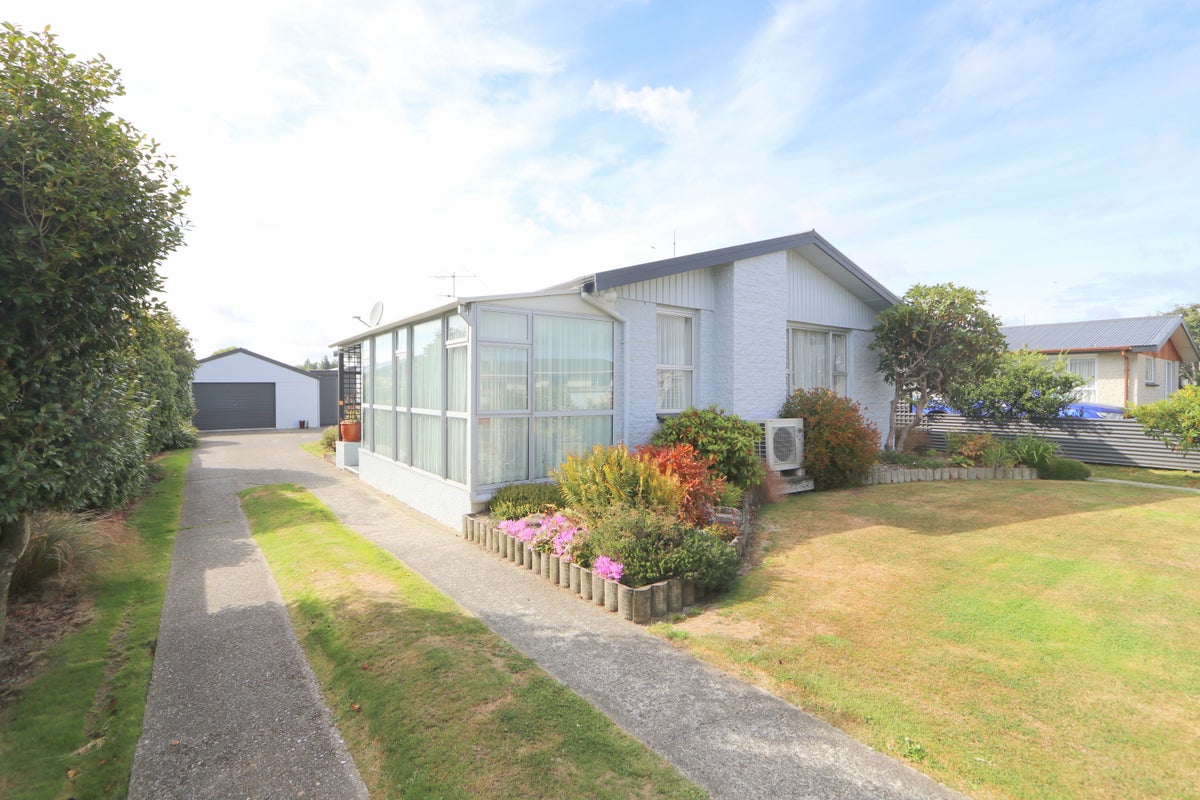 93 O'Byrne Street, Waikiwi, Invercargill - Carousel 1