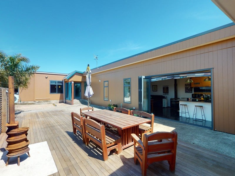 571 Waitarere Beach Road, Waitarere Beach, Levin - Carousel 2