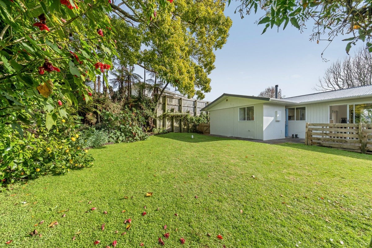 15 Curtis Street, Okato, Okato - Carousel 24